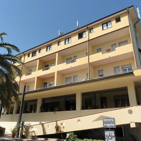 סליה מרינה Hotel 106 מראה חיצוני תמונה