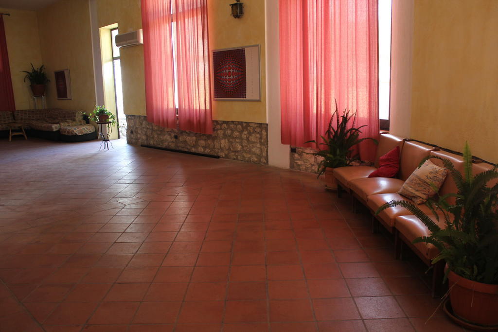 סליה מרינה Hotel 106 מראה חיצוני תמונה