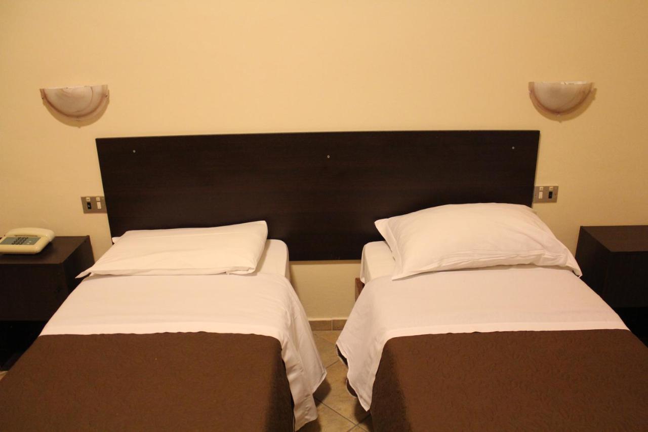סליה מרינה Hotel 106 מראה חיצוני תמונה